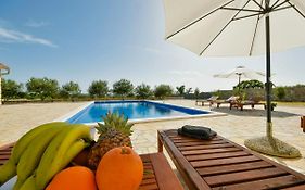 Holiday Home Villa Dalmacija By Interhome